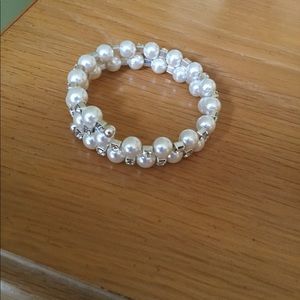 Pearl bracelet